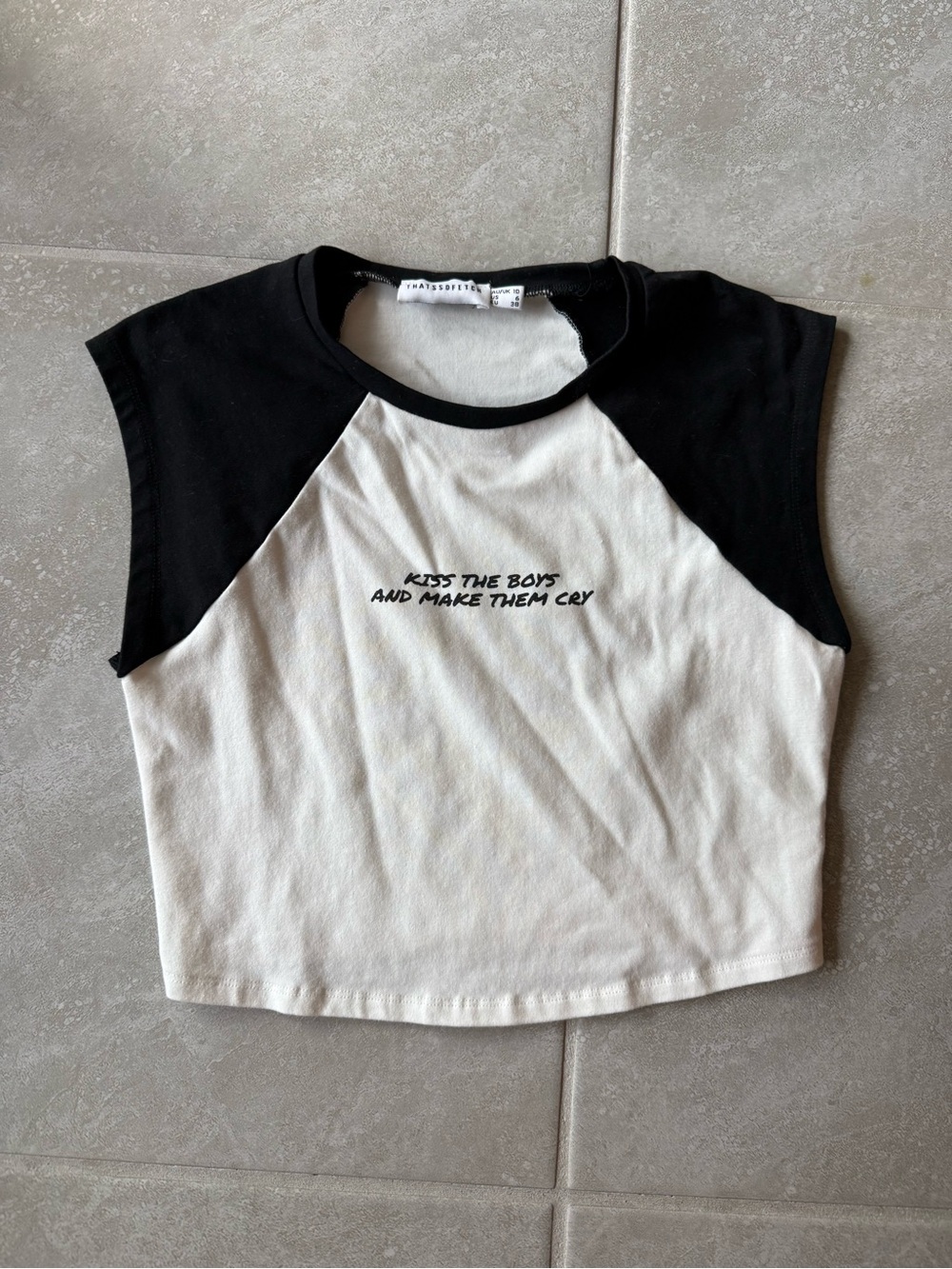 Thatssofetch kiss the boys crop top